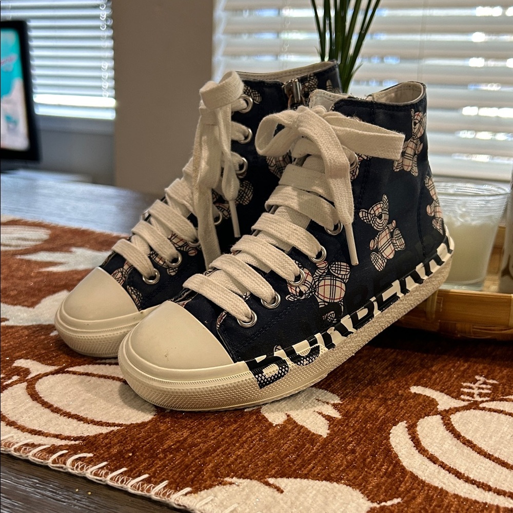 Burberry Kids High-Top Sneakers - Navy and White